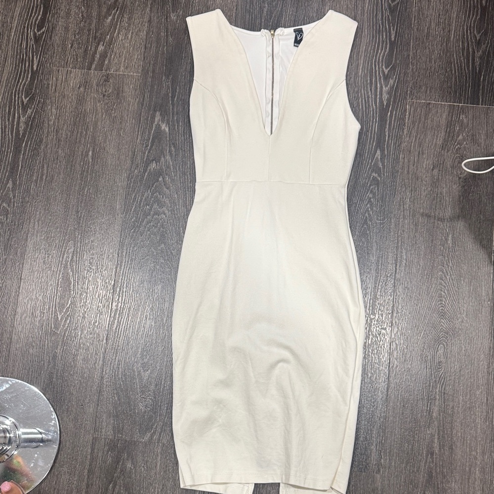 Windsor Cream Sleeveless Midi Dress
